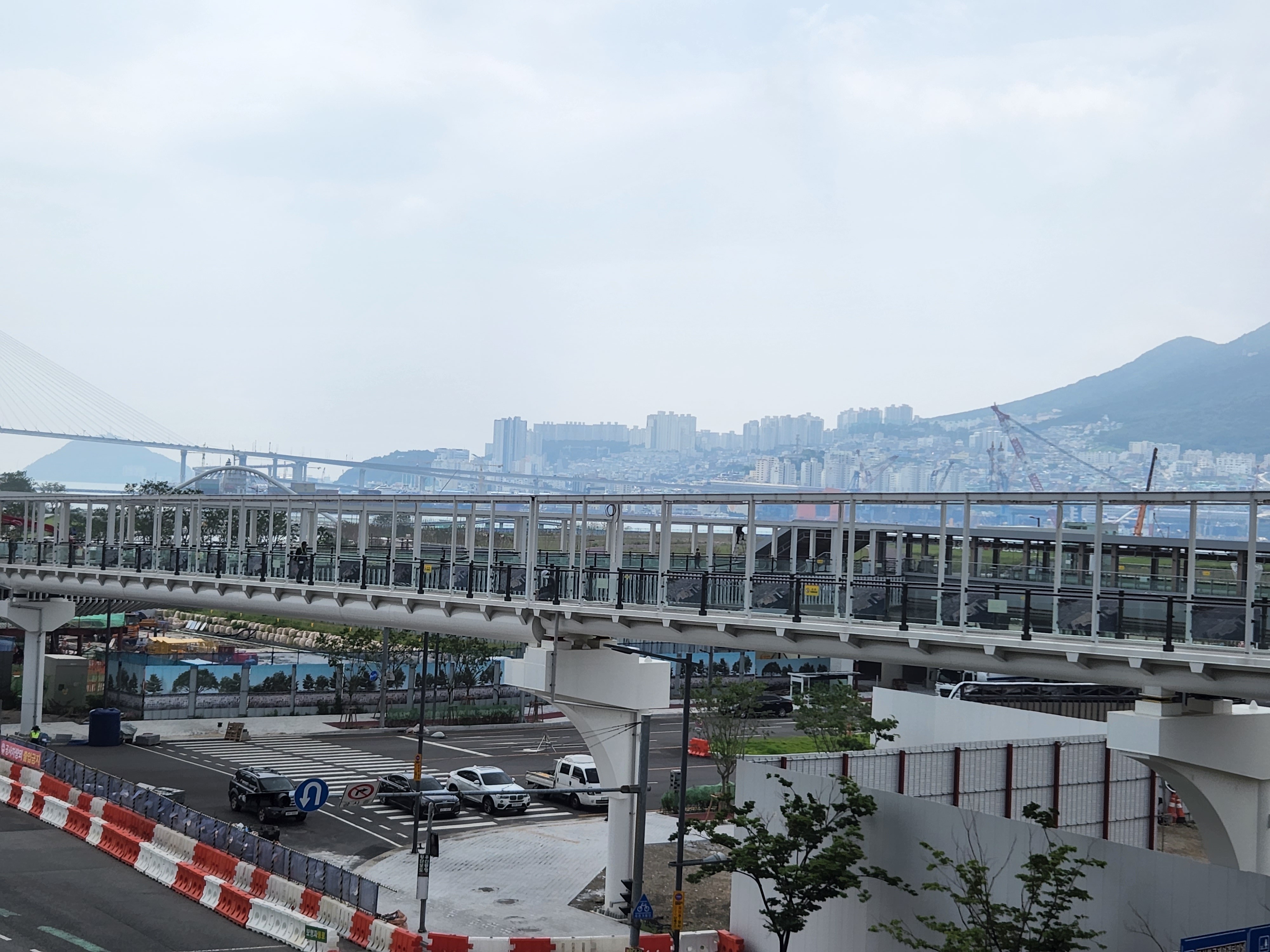 부산항(북항) 재개발 사업 공중연결보행데크 (253M)설치공사