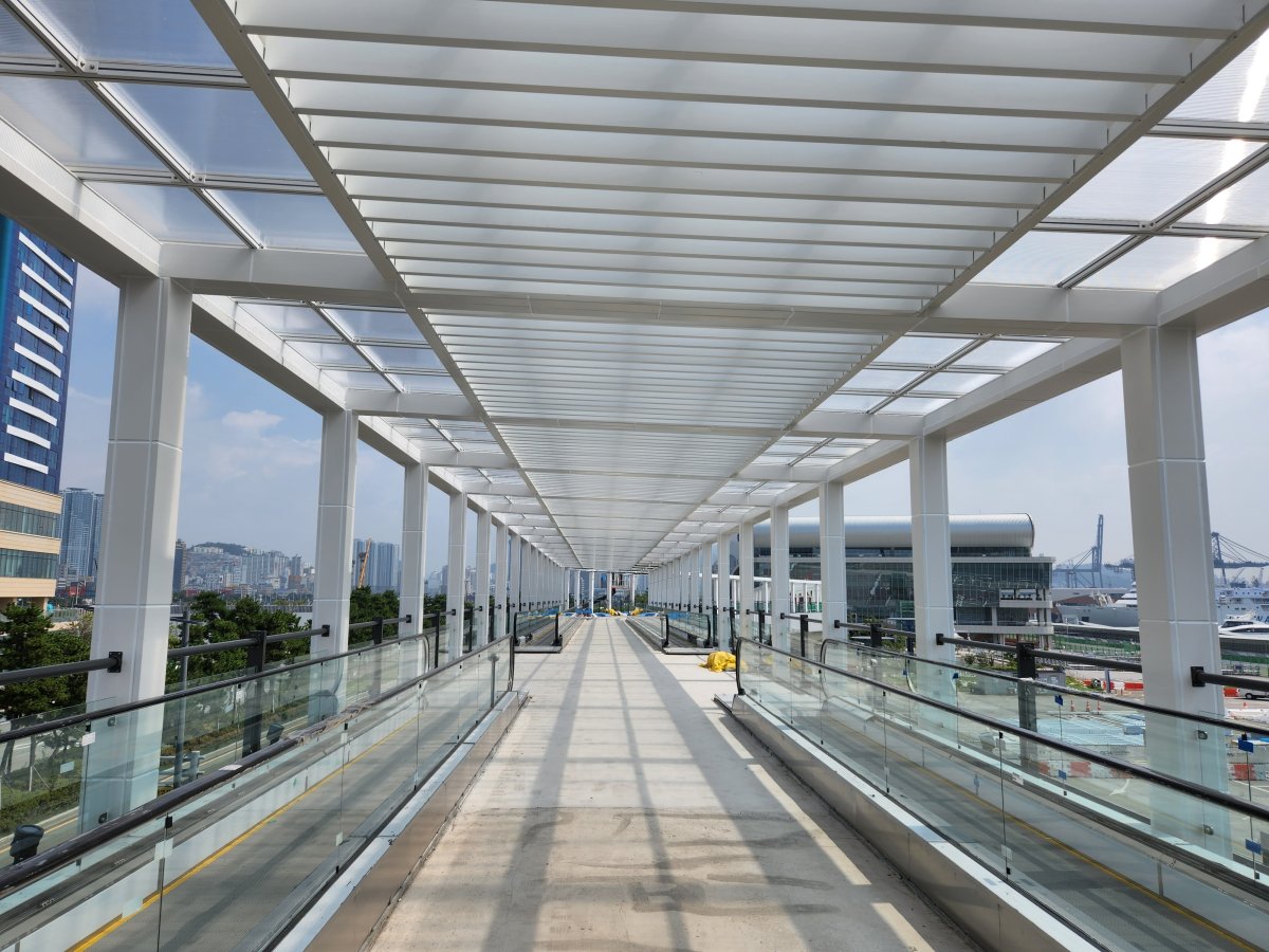 부산항(북항) 재개발 사업 공중연결보행데크 (253M)설치공사
