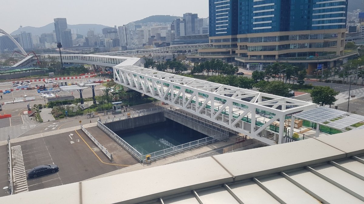 부산항(북항) 재개발 사업 공중연결보행데크 (253M)설치공사